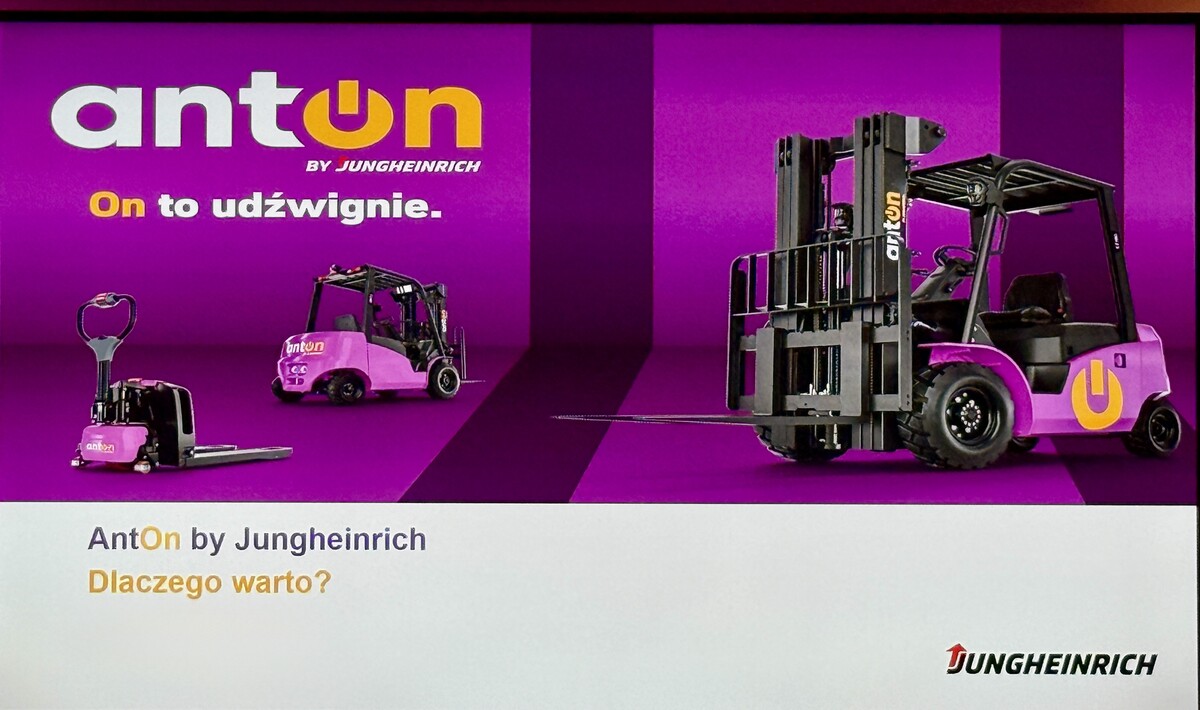 Elbląg Elektryczny wózek paletowy paleciakUdźwig 1500 kgDługość wideł 1150 mm Akumulator Li-IonPromocja: 3990 zł