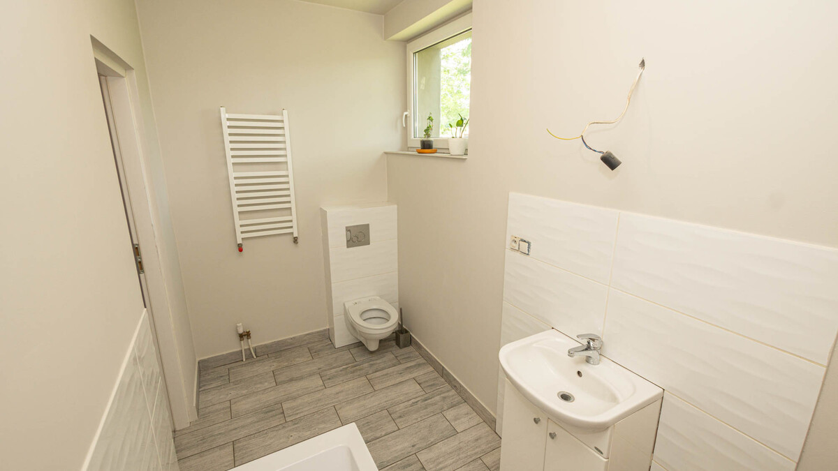 Elbląg * * * ABC NIERUCHOMOŚĆI * * *BUDYNEK USŁUGOWY W ZASTAWNIE!Dom o pow. 110 m2, działka 1200m2Zastawano,