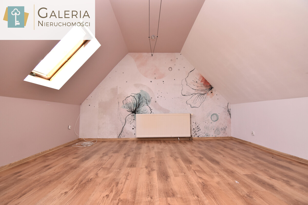 Elbląg GALERIA NIERUCHOMOŚCIZ pasji i miłości do nieruchomościNa sprzedaż: Czteropokojowy dom w zabudowie szeregowej