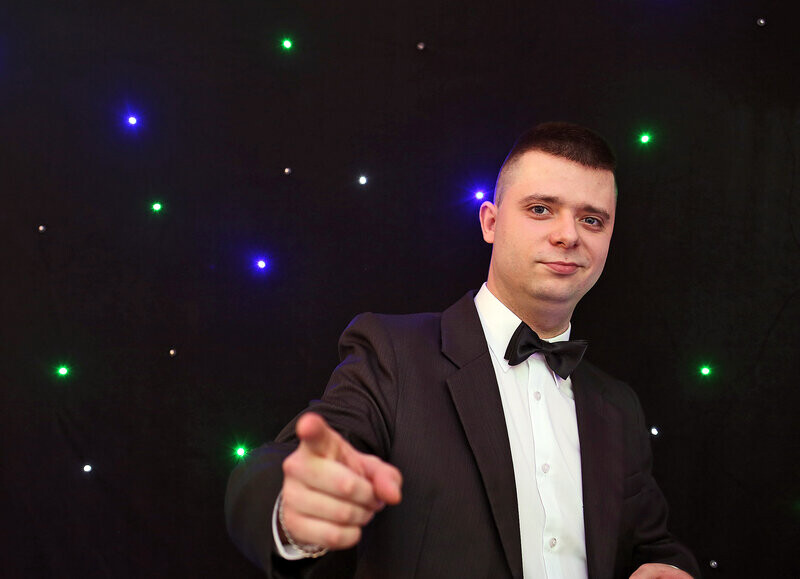 Elbląg Agencja Artystyczna GESEK GRAMY JUŻ 19 LAT ! Oprawa muzyczna: STUDNIÓWKI, WESELA, POPRAWINY, IMPREZY