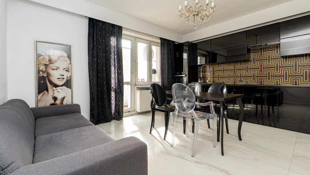 Elbląg TO MY SPRZEDAJEMYNIERUCHOMOŚCI W TYM MIEŚCIEBIURO NIERUCHOMOŚCIAMERICAN HOMEFOR SALE - DOM - FIRLEJA