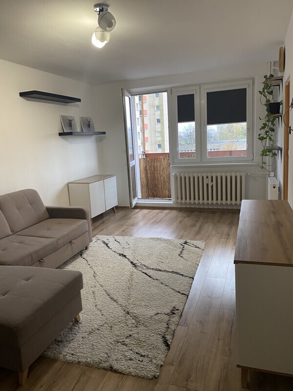 Elbląg Wynajem kawalerkiWynajmę dużą kawalerkę w centrum w pełni wyposażoną na ul. Robotniczej