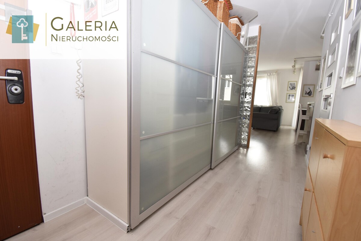 Elbląg GALERIA NIERUCHOMOŚCIZ pasji i miłości do nieruchomościNa sprzedaż: 3 pokojowe mieszkanie z balkonem gotowe do