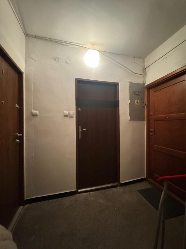 Elbląg Oferuję wynajem 2 pokoje plus balkon - jasne cieplutkie mieszkanie o powierzchni 34 m².
W Elblągu przy