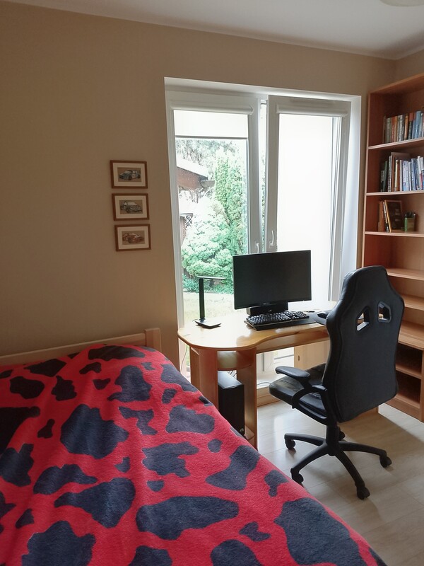 Elbląg Na sprzedaż pół domu o powierzchni około 110 m², położonego w atrakcyjnej lokalizacji przy ul.