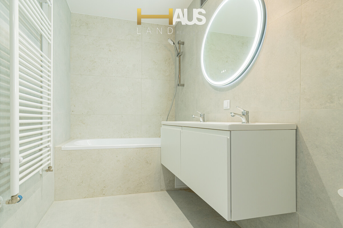 Elbląg DZIEŃ OTWARTY 22.02.2026r (NIEDZIELA)ELBLĄG, UL. WYBICKIEGO3 POKOJE, OSOBNA KUCHNIA POWIERZCHNIA