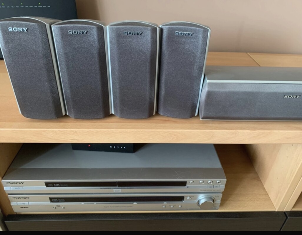 Elbląg Sony HTP-1200 zestaw kina domowego typu „all-in-one”, przeznaczony do domowej rozrywki z dźwiękiem