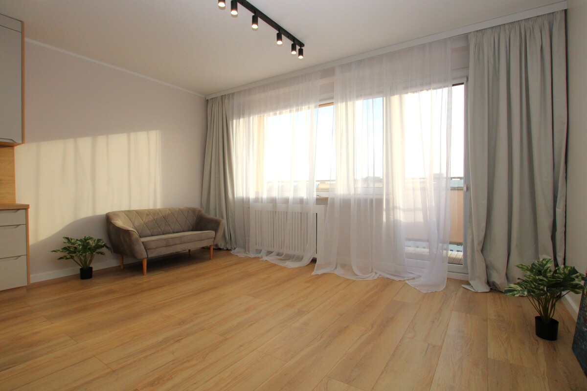 Elbląg NIERUCHOMOŚCI ANNA KRASZEWSKA 4-pokojowe mieszkanie o wysokim standardzie ul. Wybickiego **