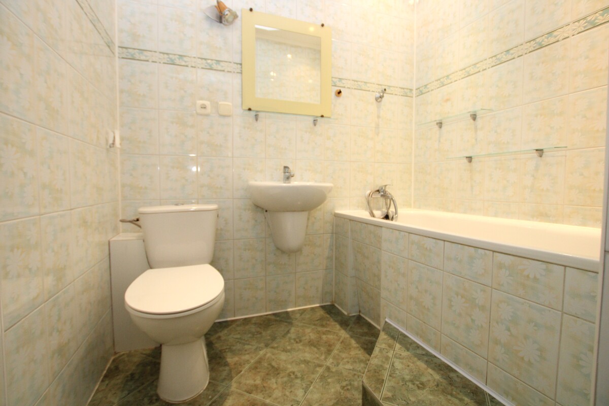 Elbląg NIERUCHOMOŚCI ANNA KRASZEWSKA Mieszkanie dwupokojowe w centrum miasta ul. Hetmańska