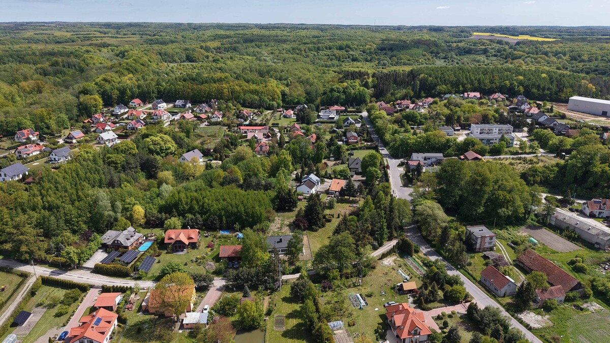 Elbląg WGN Nieruchomości oddział Elbląg prezentuję Państwu działkę budowlaną, zlokalizowaną na zacisznym i spokojnym