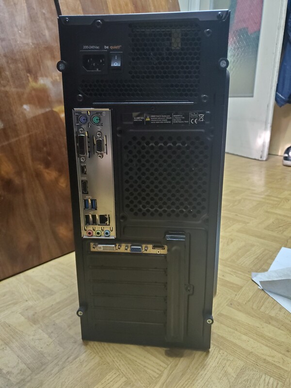 Elbląg Sprzedam komputery stacjonarne i laptopy Dell w dobrej cenie. Procesory Intel i5 lub i7 (3-8 generacja), 8GB