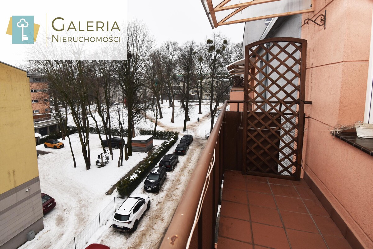 Elbląg GALERIA NIERUCHOMOŚCIZ pasji i miłości do nieruchomościNa sprzedaż: 2-pokojowe mieszkanie, balkon,