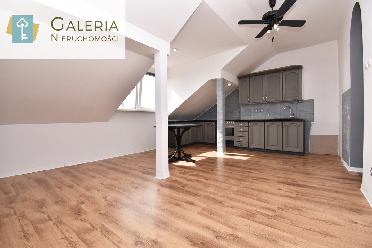 Elbląg GALERIA NIERUCHOMOŚCIZ pasji i miłości do nieruchomościNa sprzedaż: Rodzinne 4 pokojowe mieszkanie z duszą