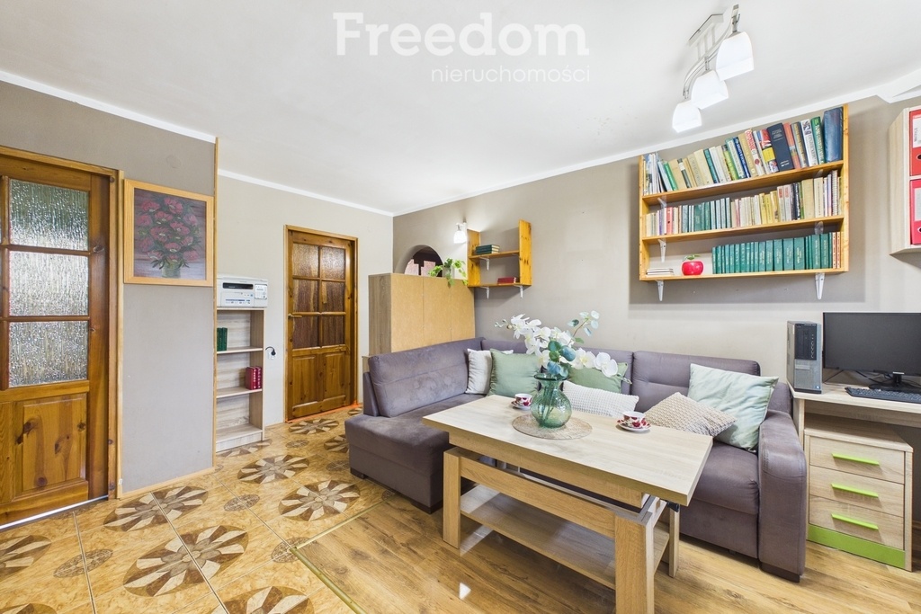 Elbląg FREEDOM NIERUCHOMOŚCISprzedam mieszkanie - Elbląg, Lotnicza. Oferuję na sprzedaż mieszkanie o powierzchni
