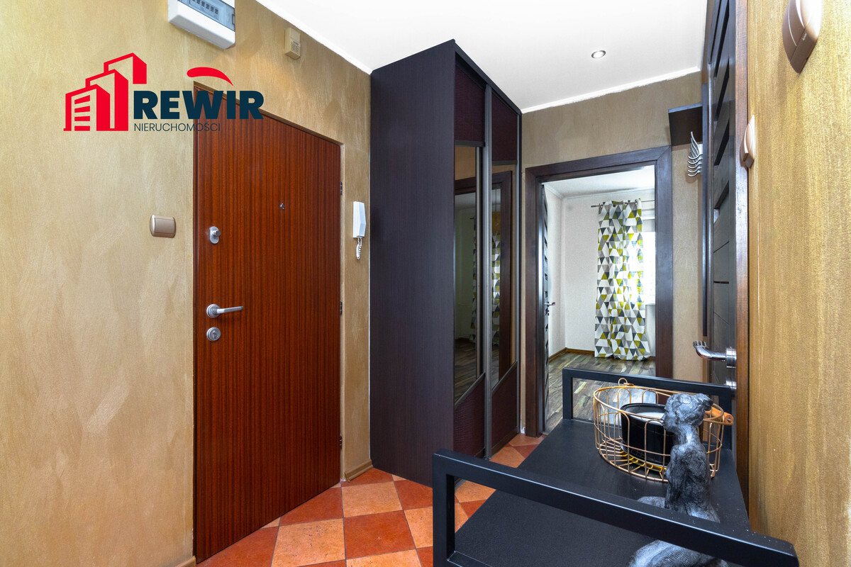 Elbląg RewiR NieruchomościWybierz Swój🎄Wymarzony RewiR Prezentujemy Państwu 2-pokojowe mieszkanie przy