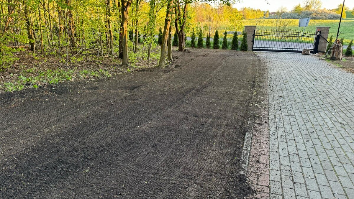 Elbląg Wykonam usługę traktorkiem z glebogryzarką.