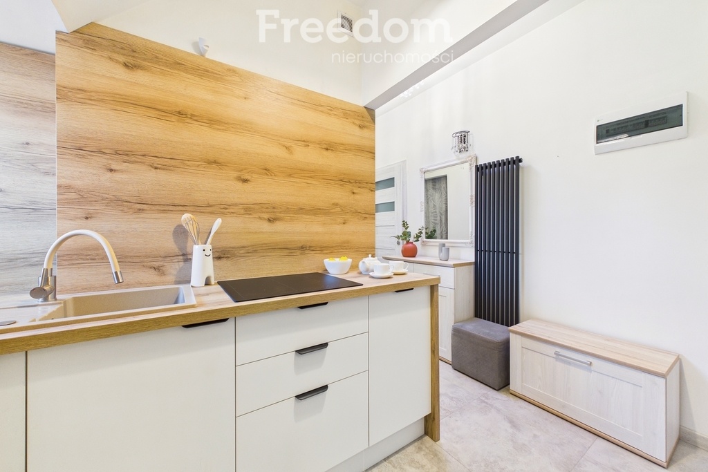 Elbląg FREEDOM NIERUCHOMOŚCISprzedam mieszkanie - Elbląg, Pionierska. Na sprzedaż przytulne mieszkanie położone