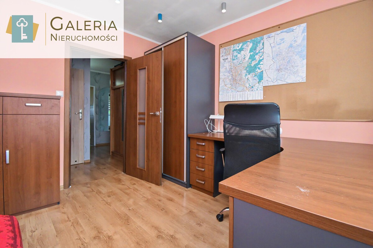 Elbląg GALERIA NIERUCHOMOŚCIZ pasji i miłości do nieruchomościNa sprzedaż: Trzy pokoje, balkon, parter!ul.