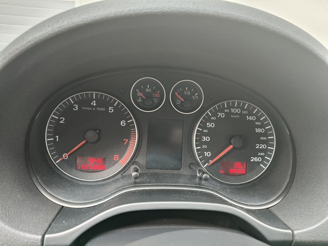 Elbląg SUPER STAN !!! AUDI A3 SPORTBACK z NAJLEPSZYM silnikiem 1,6 benzyna MPI.