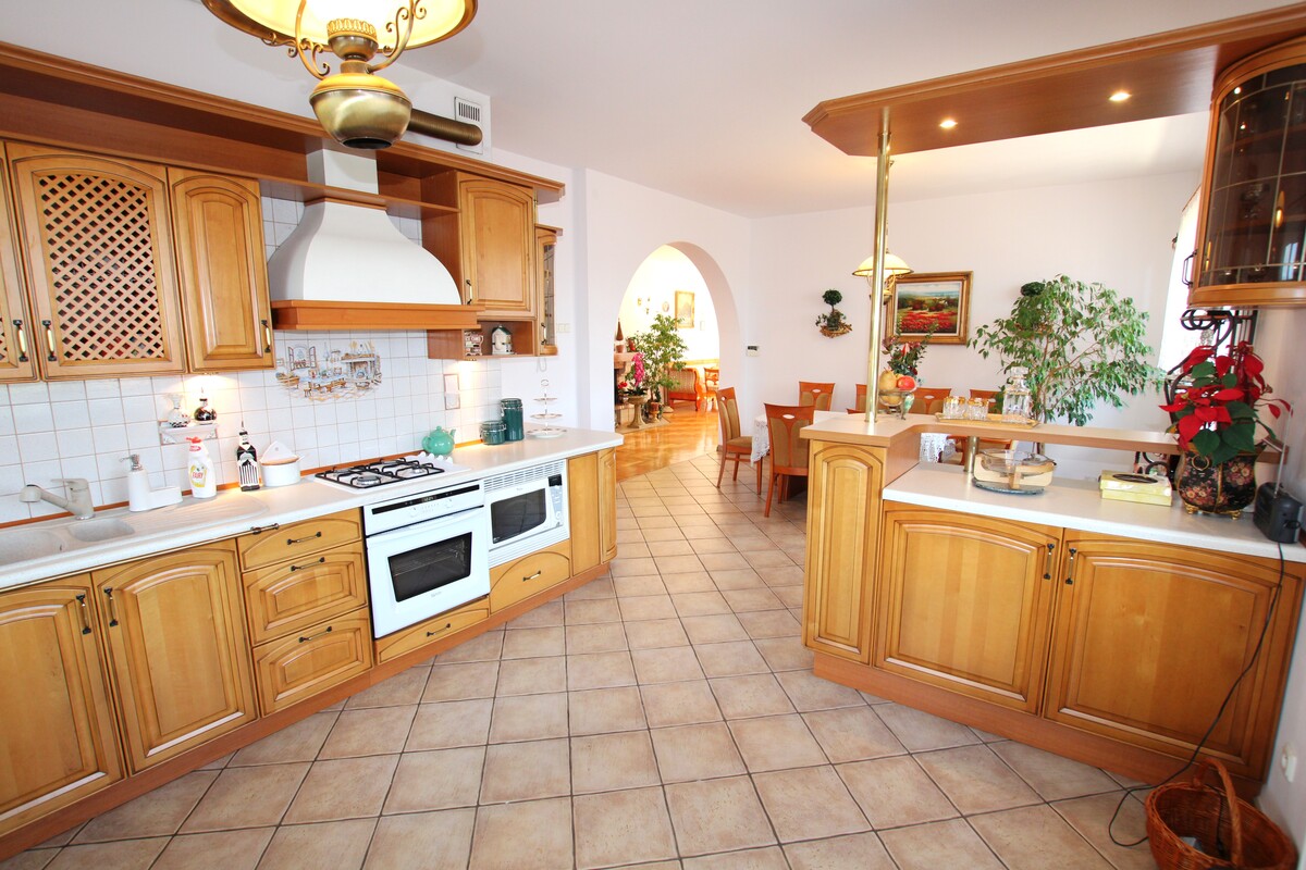 Elbląg NIERUCHOMOŚCI ANNA KRASZEWSKA Nieruchomość komercyjna mieszkalno-usługowa Dogodna lokalizacja