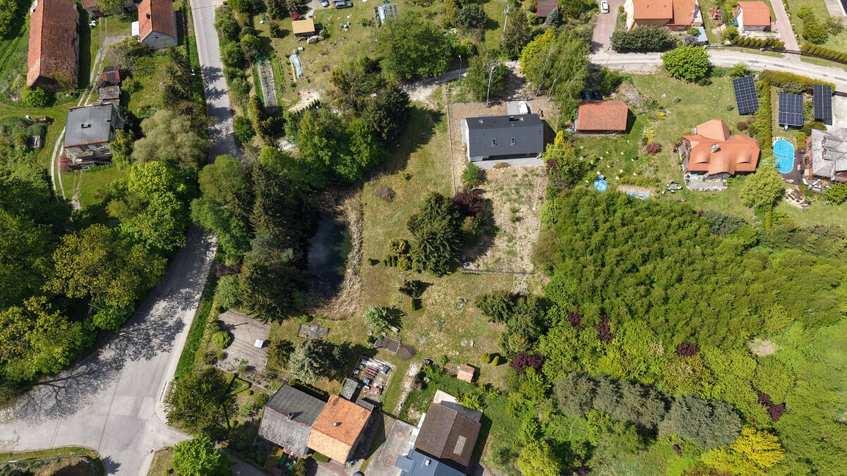 Elbląg WGN Nieruchomości oddział Elbląg prezentuję Państwu działkę budowlaną, zlokalizowaną na zacisznym i spokojnym