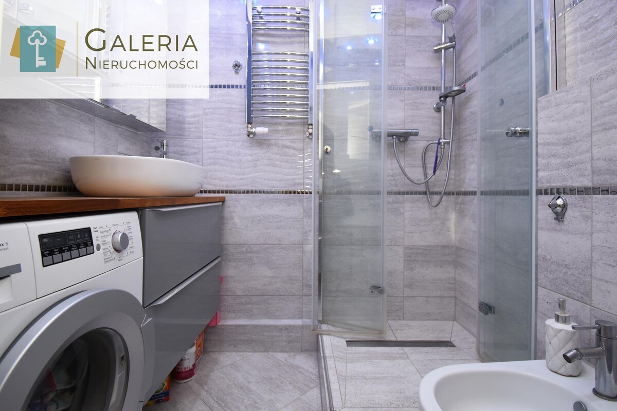 Elbląg GALERIA NIERUCHOMOŚCIZ pasji i miłości do nieruchomościNa sprzedaż: Klimatyczne, trzypokojowe mieszkanie z