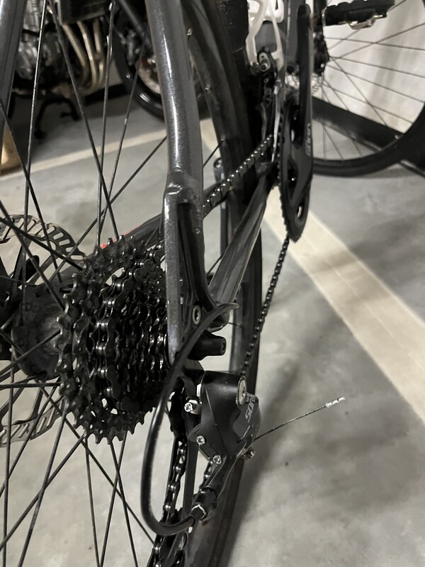 Elbląg Sprzedam rower grawel.
Osprzęt Shimano Sora
Hamulce tarczowe mechaniczne
Rama aluminiowa
Użytkowany przed dwa