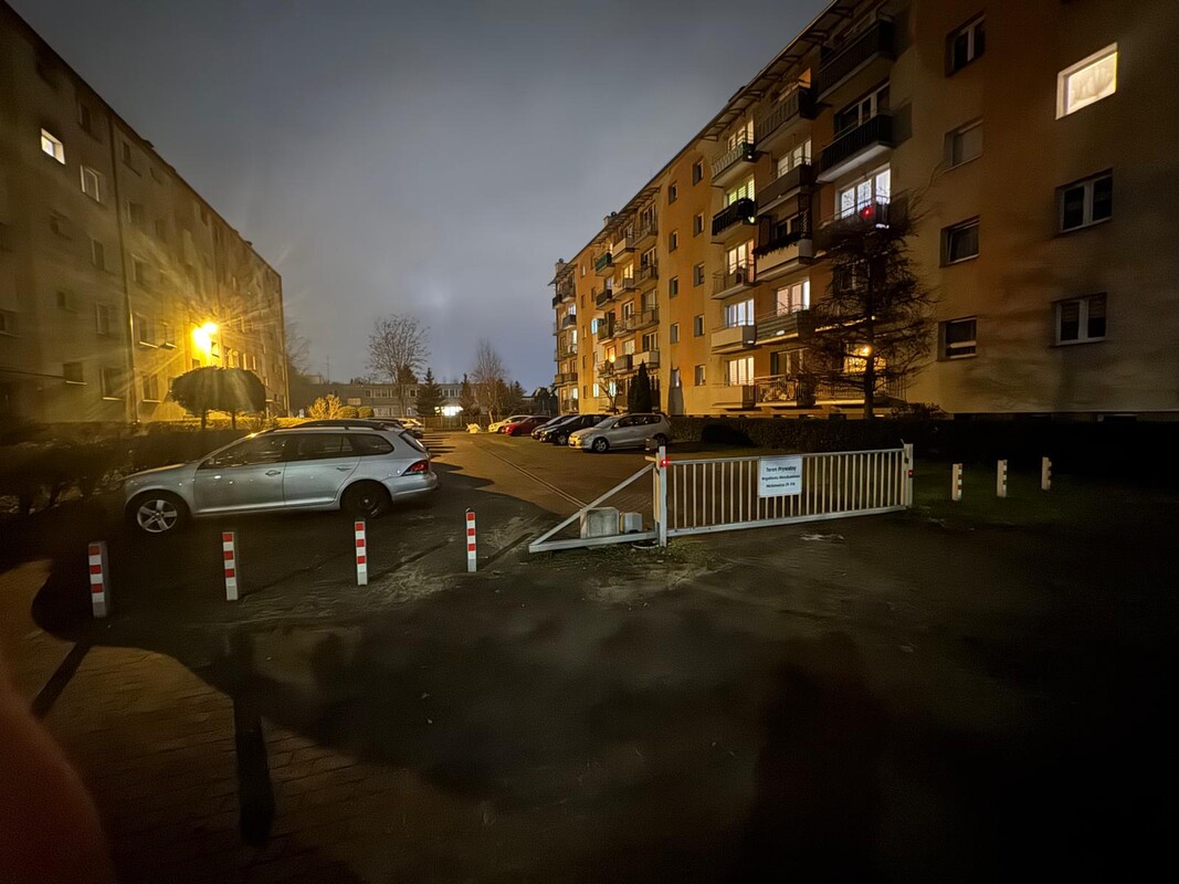 Elbląg Oferuję wynajem 2 pokoje plus balkon - jasne cieplutkie mieszkanie o powierzchni 34 m².
W Elblągu przy
