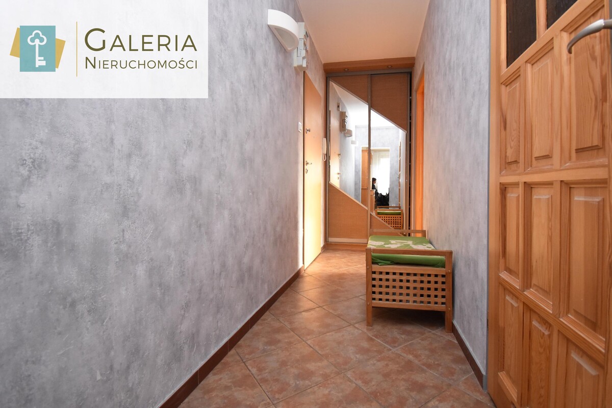 Elbląg GALERIA NIERUCHOMOŚCIZ pasji i miłości do nieruchomościNa sprzedaż: Trzypokojowe mieszkanie na ostatnim piętrze