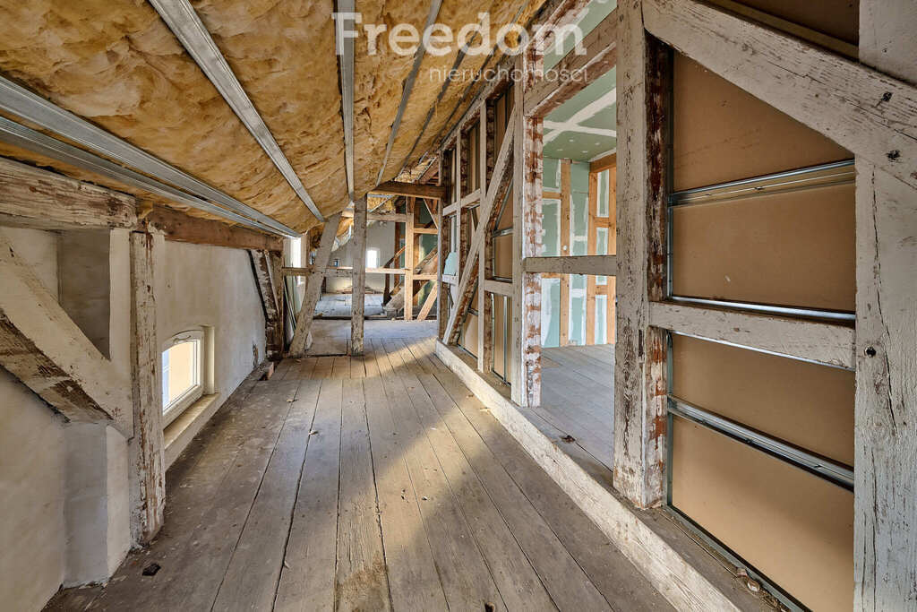 Elbląg FREEDOM NIERUCHOMOŚCISprzedam dom - Młynary, Dworcowa. Na sprzedaż dom wolnostojący położony w spokojnej i