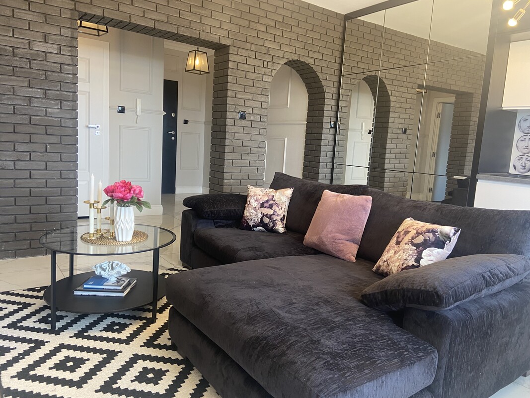 Elbląg Mieszkanie 2 pokojowe w Kamienicy Marszałka 50m2525000złLokalizacja: ul. Płk Dąbka, Kamienica Marszałka,