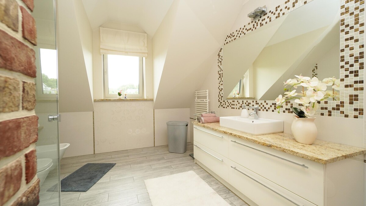 Elbląg TO MY SPRZEDAJEMYNIERUCHOMOŚCI W TYM MIEŚCIEBIURO NIERUCHOMOŚCIAMERICAN HOMEFOR SALE - DOM UL.