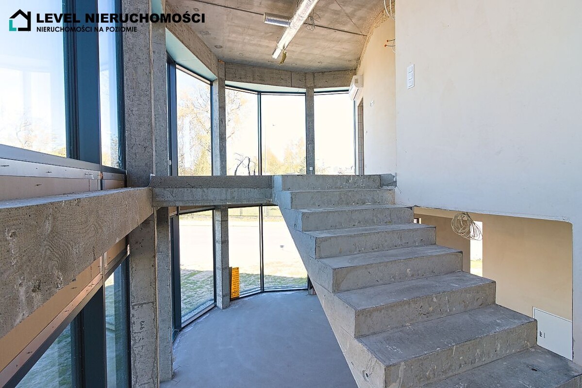 Elbląg LEVEL NIERUCHOMOŚCI PORT ElblągLokal 238,18 m2 NIERUCHOMOŚCI NA POZIOMIE