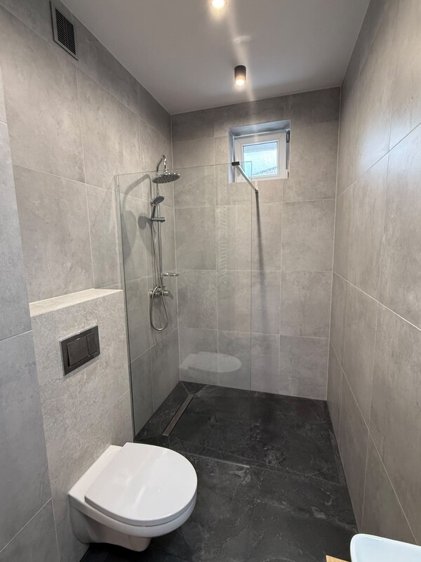 Elbląg Mieszkanie po generalnym remoncie 75.50m2 ul. Królewiecka Elbląg 656 095 zł (8690 zł za m2)