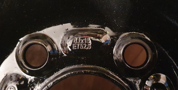 Elbląg Sprzedam 4szt. felgi stalowe 15 - 6Jx15 ET52,5 w bardzo dobrym stanie. Używane były do Ford Focus mk2.