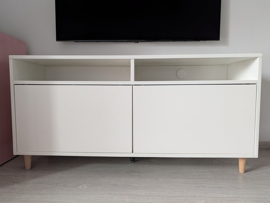 Elbląg Sprzedam szafkę / komodę RTV.
Robiona na wymiar przez stolarza.
2 pojemne szuflady otwierane na klik.