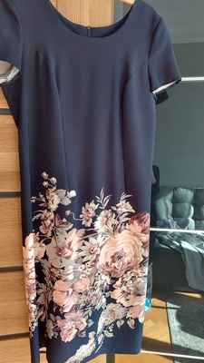 Elbląg Sprzedam dwie sukienki rozmiar 44 w cenie 50 zl  za kazda
Sztuke