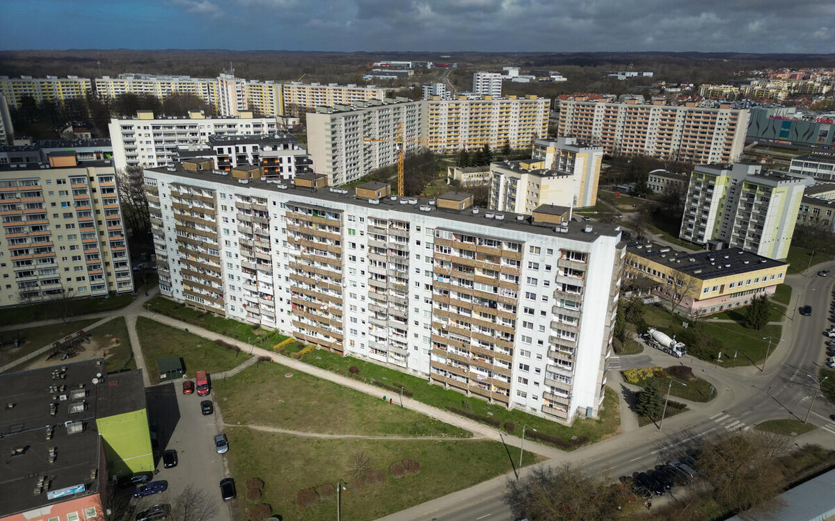 Elbląg MIESZKANIE NA SPRZEDAŻ, ELBLĄG UL. KASPRZAKA 1,3 POKOJE + SALON Z ANEKSEM KUCHNNYM, 1 PIĘTRO, 59,6M2.