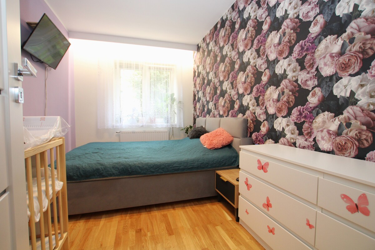 Elbląg NIERUCHOMOŚCI ANNA KRASZEWSKA 3-pokojowe mieszkanie po generalnym remoncie ul. Słoneczna