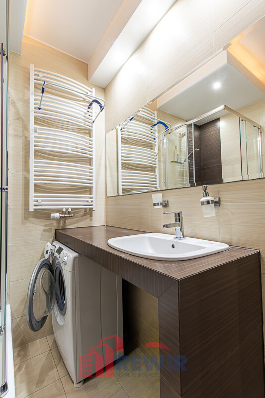 Elbląg RewiR NieruchomościWybierz Swój🎄Wymarzony RewiR Prezentujemy Państwu 2-pokojowe mieszkanie przy