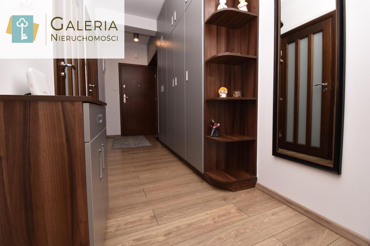 Elbląg GALERIA NIERUCHOMOŚCIZ pasji i miłości do nieruchomościNa sprzedaż: Mieszkanie na starówce z dwoma