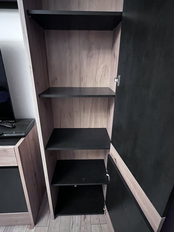 Elbląg Meble do salonu komoda półka bieliźniarka regał