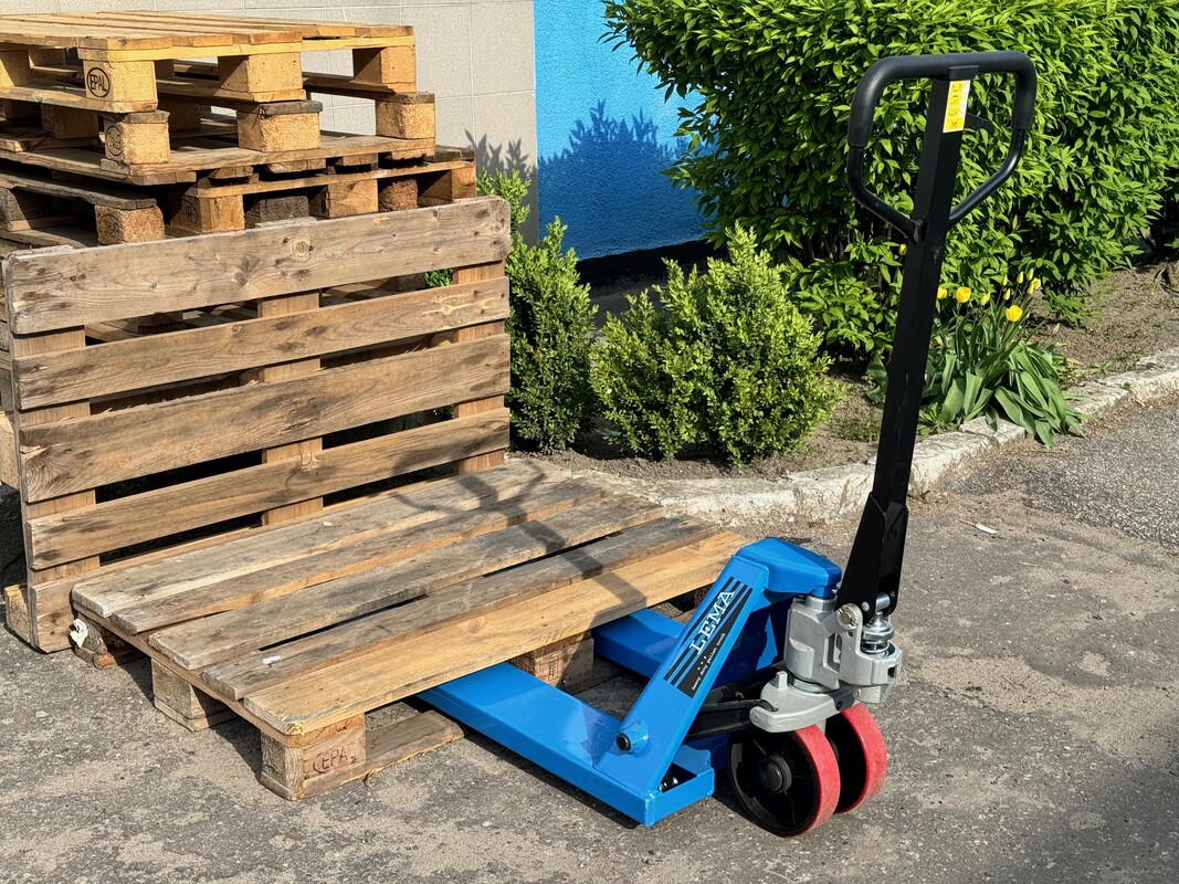 Elbląg Elektryczny wózek paletowy paleciakUdźwig 1500 kgDługość wideł 1150 mm Akumulator Li-IonPromocja: 3990 zł