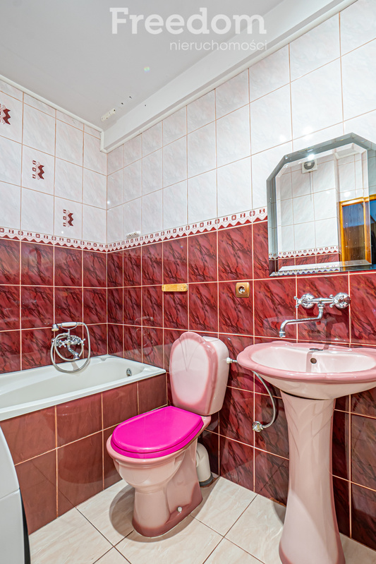 Elbląg FREEDOM NIERUCHOMOŚCISprzedam dom - Łęcze. Na sprzedaż dom wolnostojący położony niedaleko Elbląga,