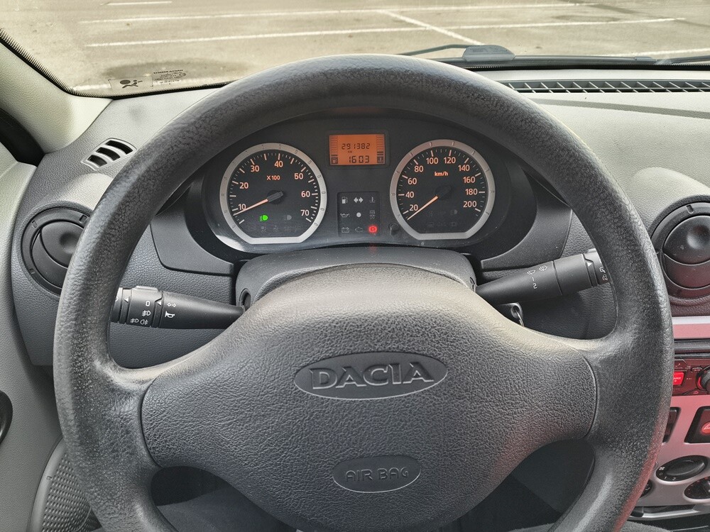 Elbląg Dacia Logan MCVSilnik : 1.5 dCi 86PSWersja : 7 osobowa