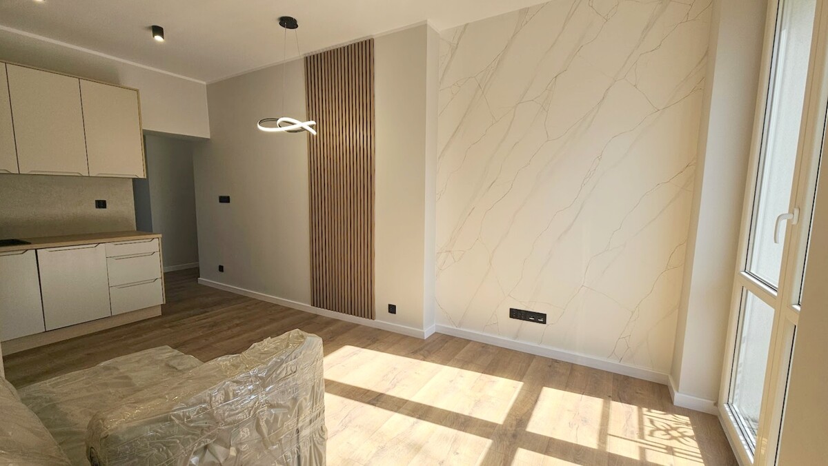 Elbląg KWADRAT NIERUCHOMOŚCI 3 pokojowepo generalnym remonciebalkon1 piętrokilka minut do Starówki