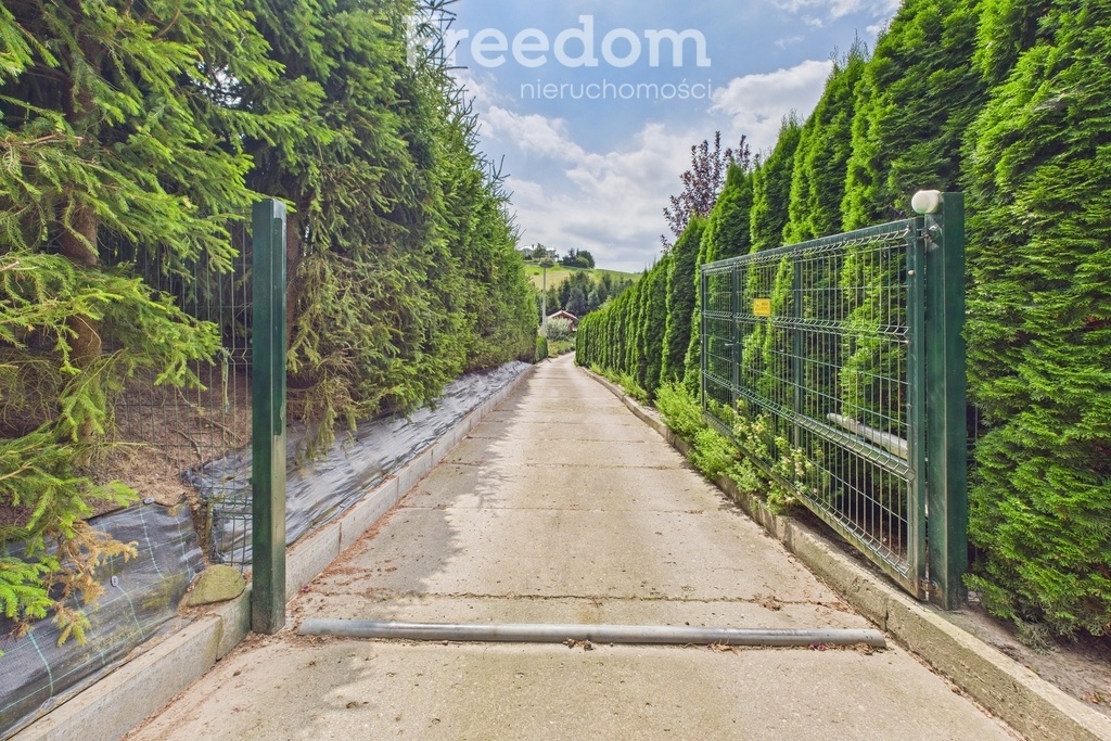 Elbląg FREEDOM NIERUCHOMOŚCISprzedam dom - Elbląg. Na sprzedaż urokliwe siedlisko z własnym stawem – położone w