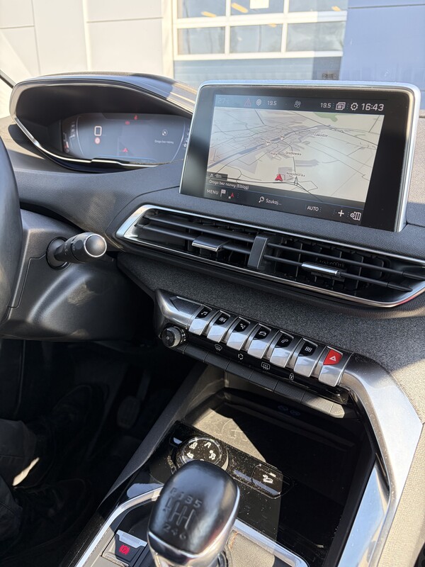 Elbląg Sprzedam samochód Peugeot 3008 Allure Pack kolor czarny metalic ze srebrnymi dodatkami. Kupiony w 2020 roku w