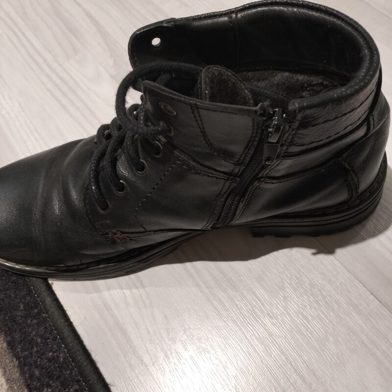 Elbląg Wyprzedaję buty męskie rozmiar 41,42,43,44,w różnych kolorach, adidasy, wyjściowe, czarne itd kurtka L czarna,