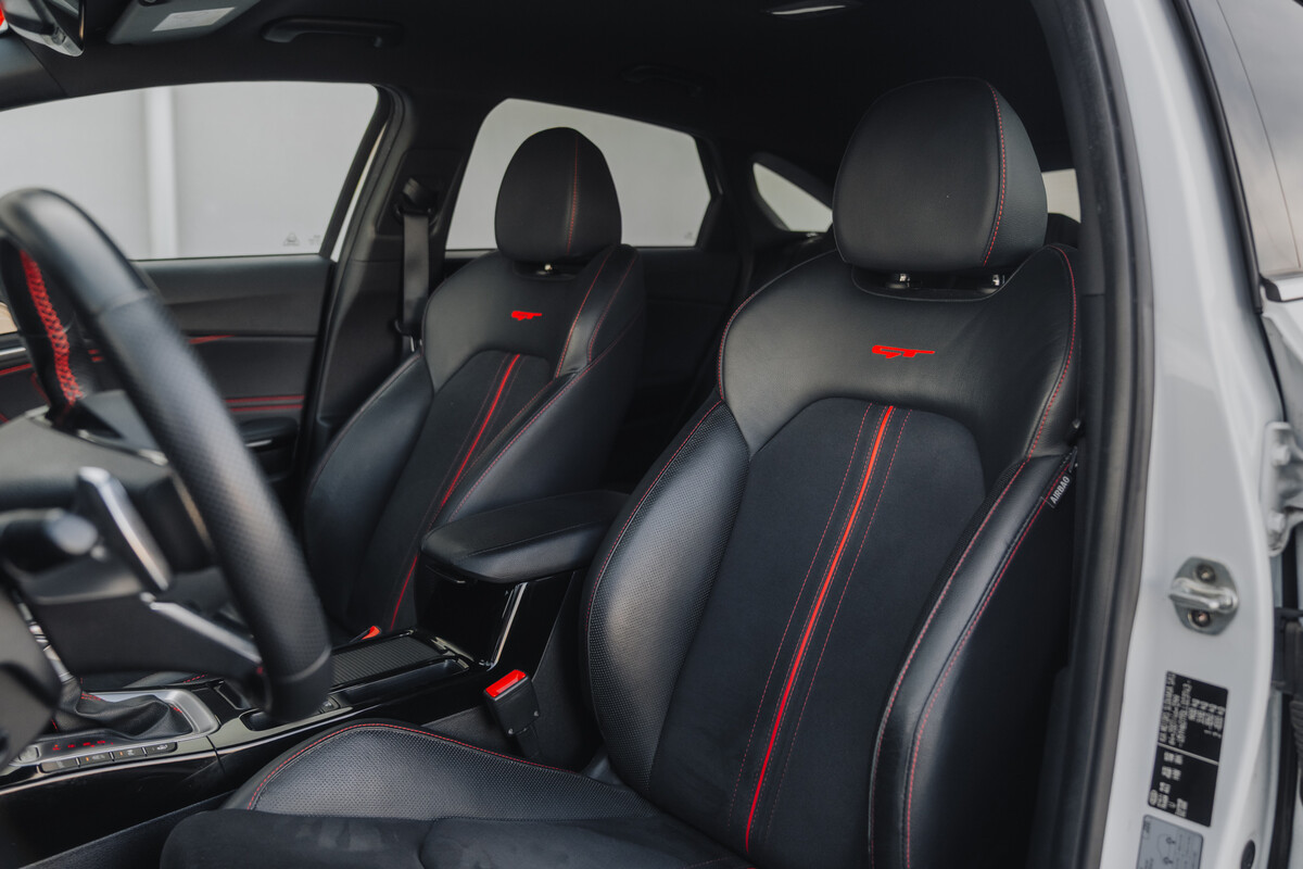 Elbląg Kia ProCeed 1.6 GT 204 KMAuto zakupione w polskim saloniePierwszy właściciel, bezwypadkowyRejestracja